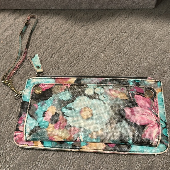 Steve Madden wristlet - Picture 2 of 5
